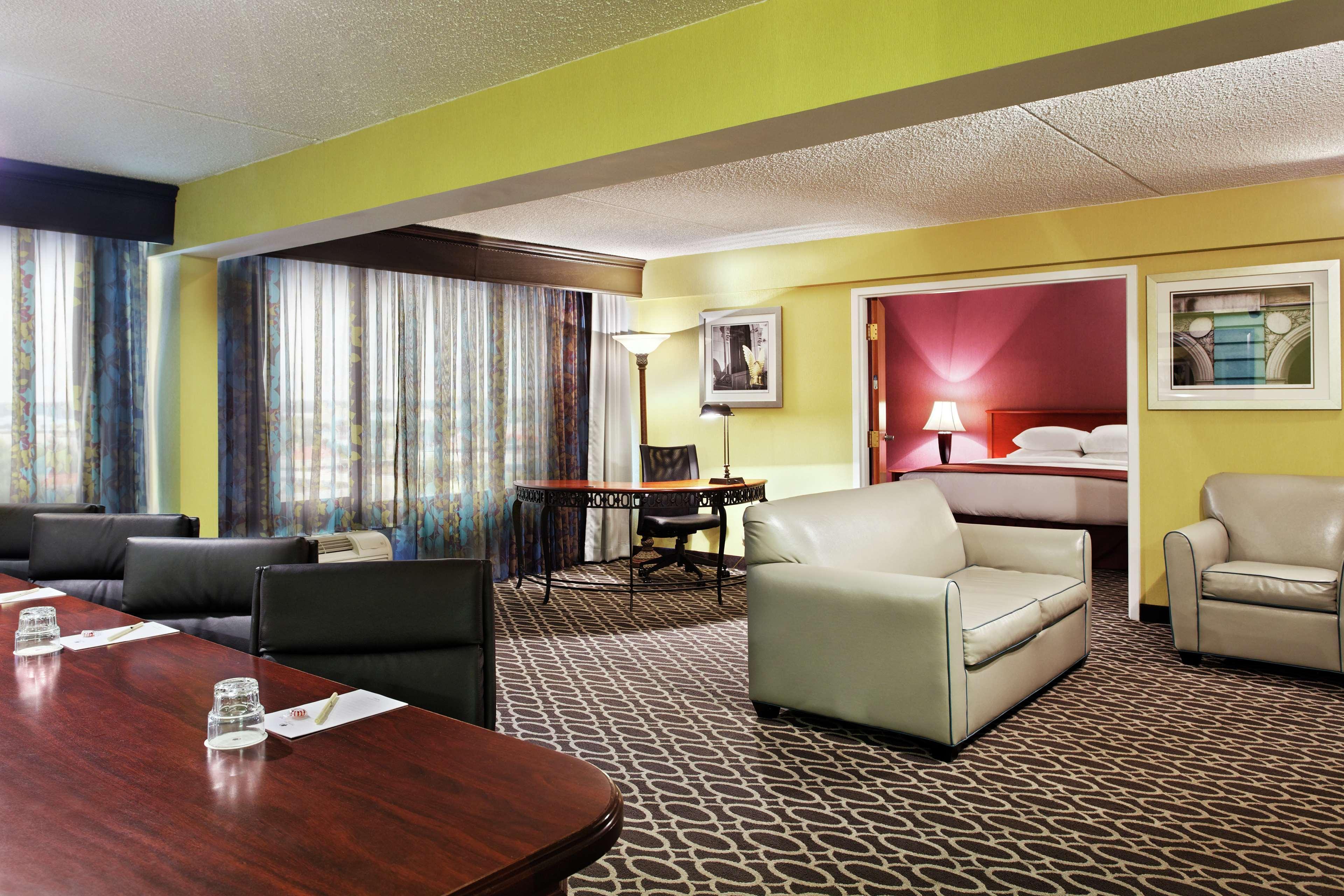 מלון Doubletree By Hilton Richmond - מידלות'יאן מראה חיצוני תמונה